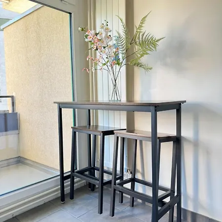 Modernite Et Confort A